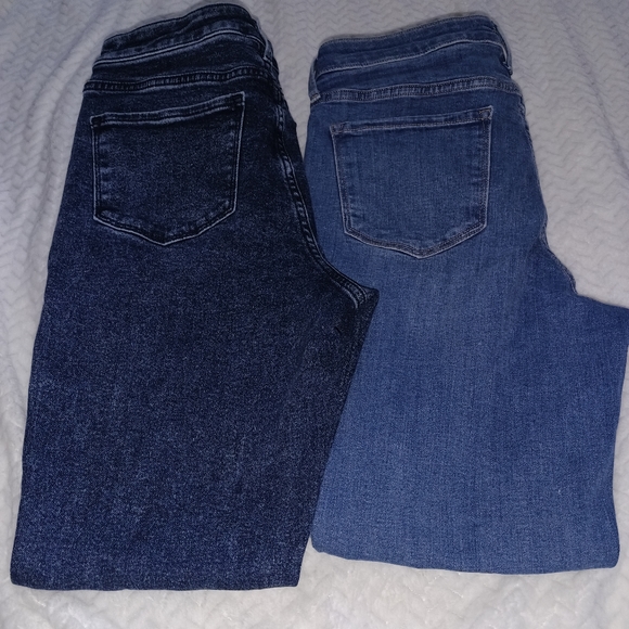 Old Navy Stretchy High Wasted Jeans - Picture 1 of 4